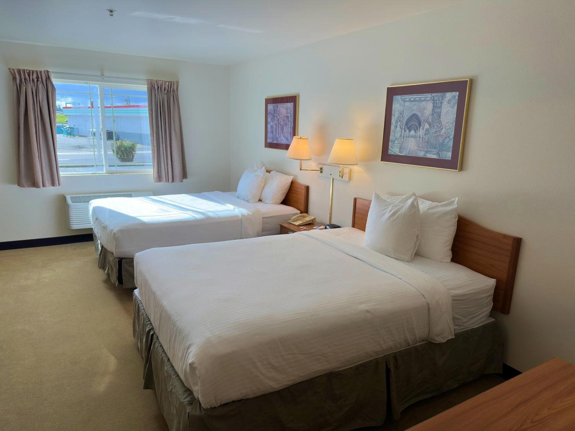 Peppermill Empress Inn เซ็นทราเลีย ภายนอก รูปภาพ