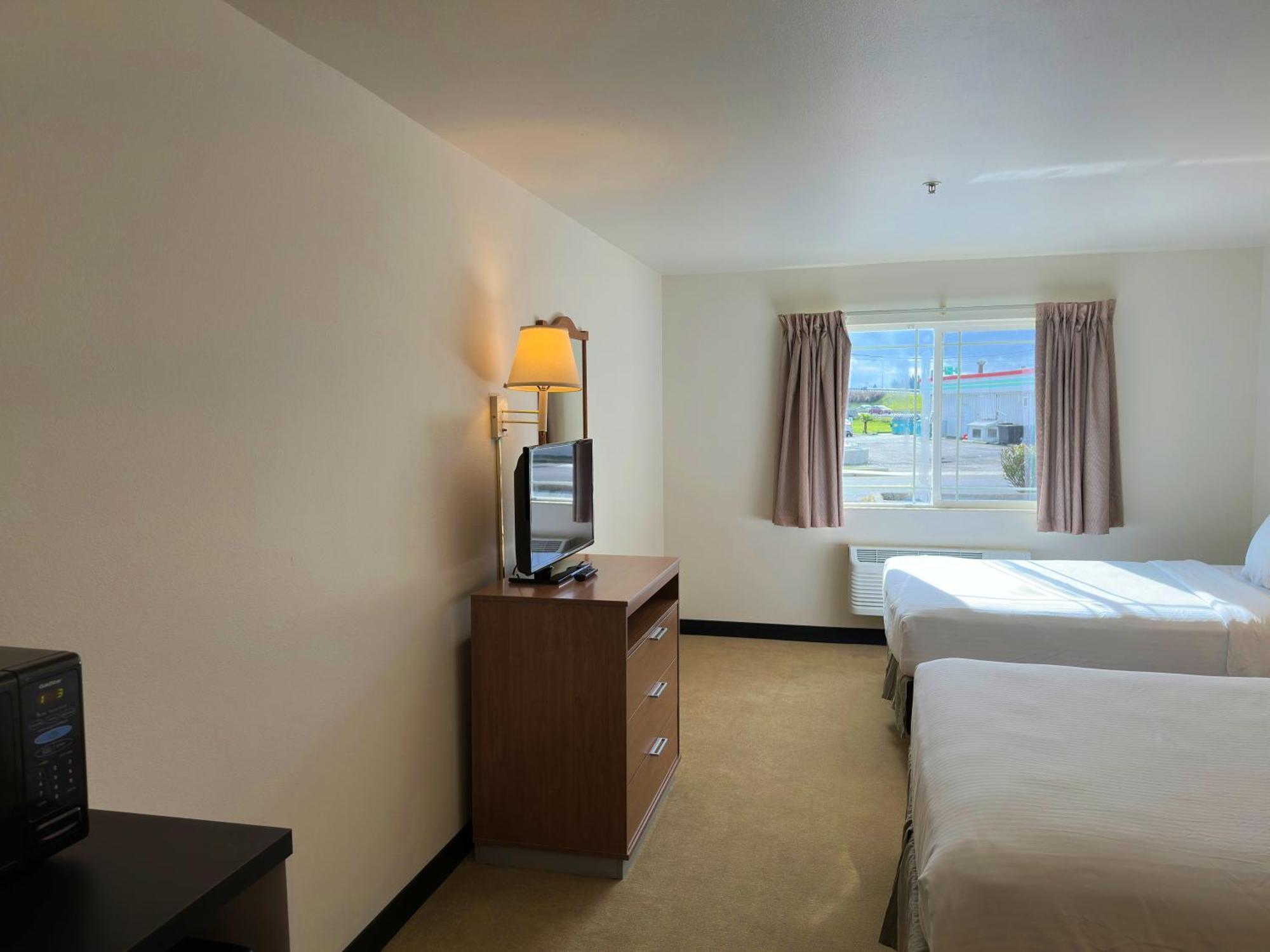 Peppermill Empress Inn เซ็นทราเลีย ภายนอก รูปภาพ