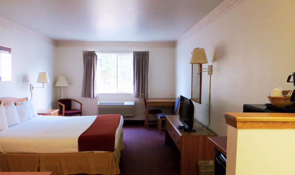 Peppermill Empress Inn เซ็นทราเลีย ภายนอก รูปภาพ